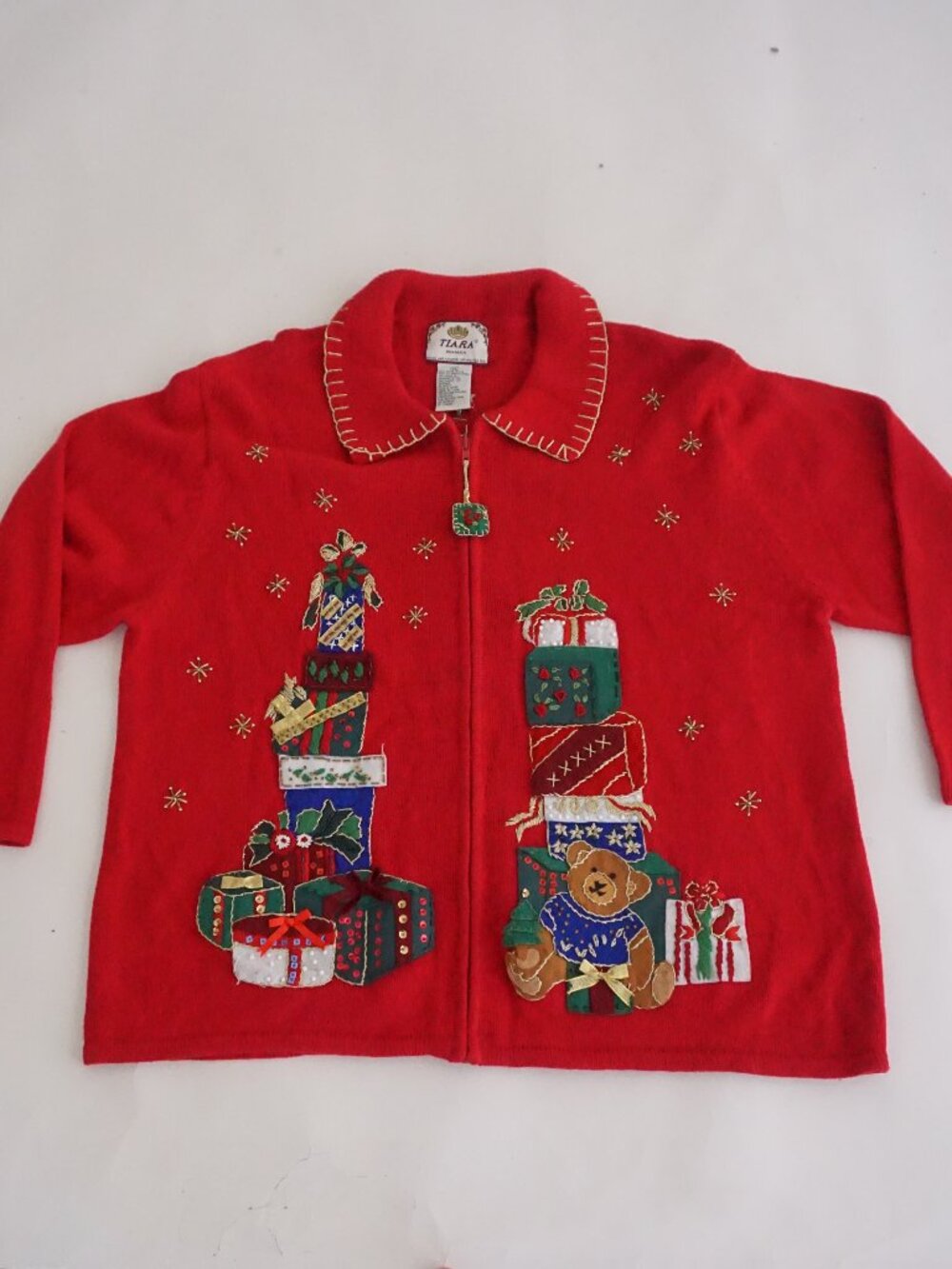 Vintage Tiara Red Presents Teddy Bear Snowflake Embroidered Christmas Cardigan1X
